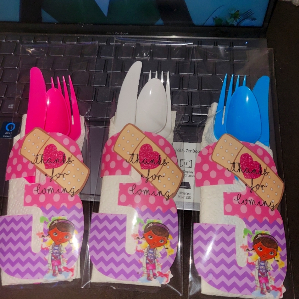 Custom party utensil kits